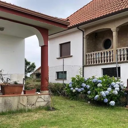 Holiday home A Dream With Garden, Porch, Barbecue, Sea Views And Near The Beach.
