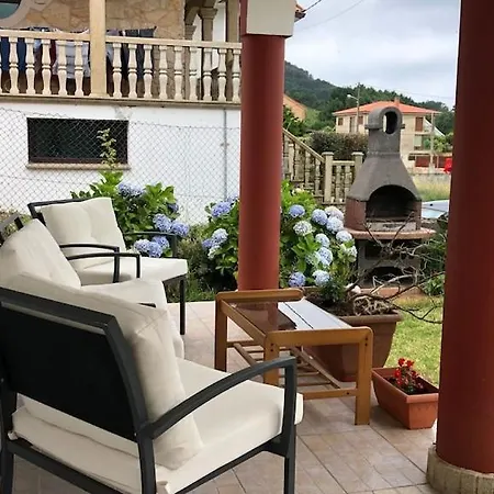 Holiday home A Dream With Garden, Porch, Barbecue, Sea Views And Near The Beach. Finisterre